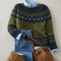 Damska sweter z dzianiny w stylu skandynawskim – Stylowy, luźny krój z przyciągającym wzrok wzorem - L&S; - 1 - Livia-Moda