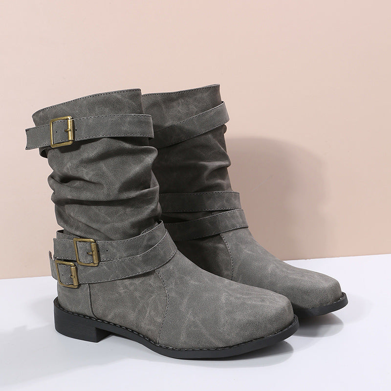 Damskie buty na niskim obcasie z eleganckimi klamrami - J&B; - 5 - Livia-Moda