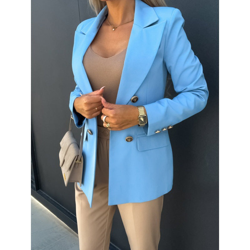 Dwurzędowa damska marynarka w jasnoniebieskim kolorze o eleganckim kroju - J&B; - 1 - Livia-Moda