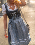 Dirndl damskie z fartuchem i bluzką - J&B; - 2 - Livia-Moda