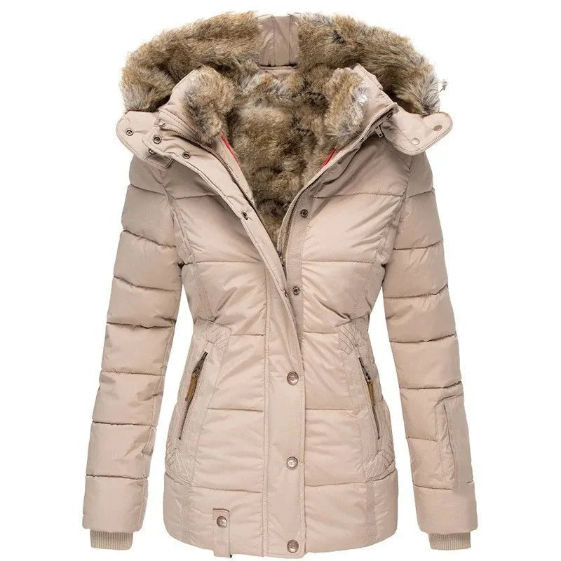 Kurtka zimowa damska, dopasowana, z kapturem z sztucznego futra i pikowanym wzorem - J&B; - 4 - Livia-Moda