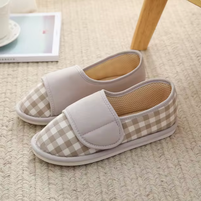 Diabetikerfreundliche verstellbare Hausschuhe Damen - Weiches Karodesign - J&B - 7 - Livia-Moda