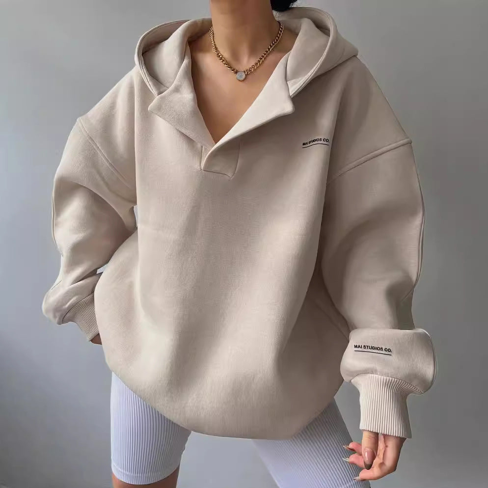 Pullover damski z kapturem i luźnym krojem | L&V - 7 - Livia-Moda