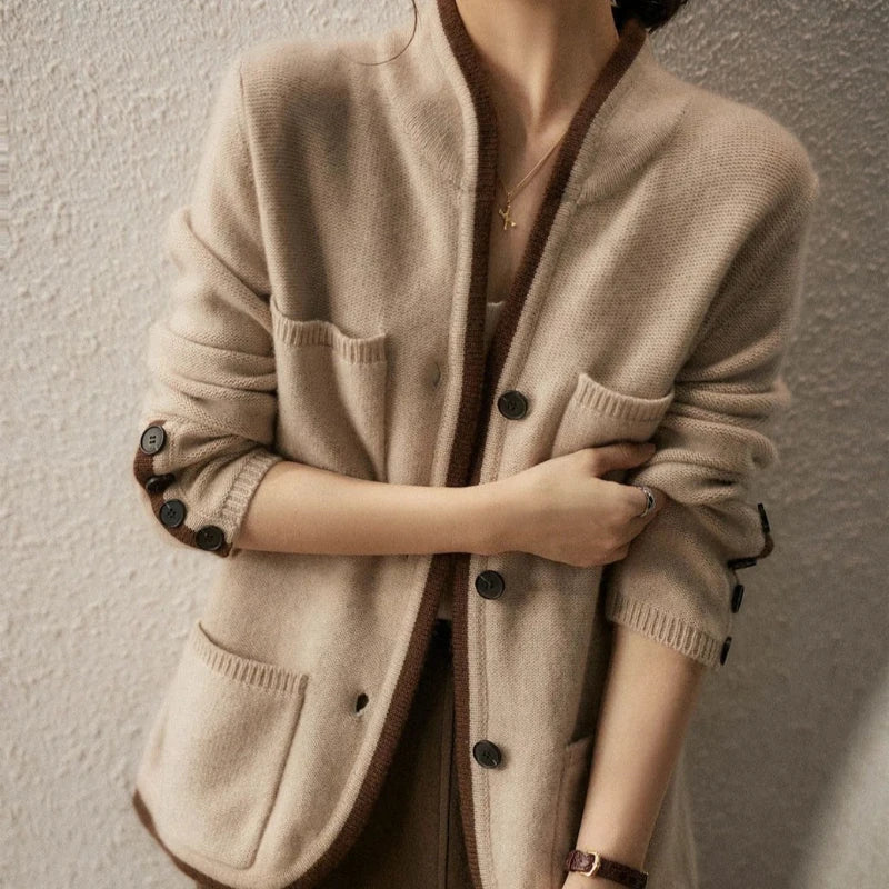 Cardigan damski z guzikami i kieszeniami | L&V - 14 - Livia-Moda