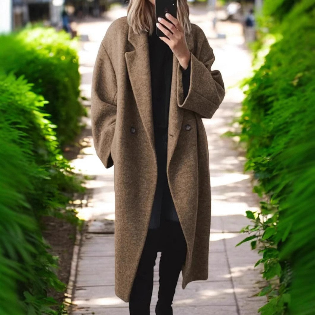Płaszcz damski oversized z podwójnym zapięciem i luźnym krojem | L&V - 1 - Livia-Moda