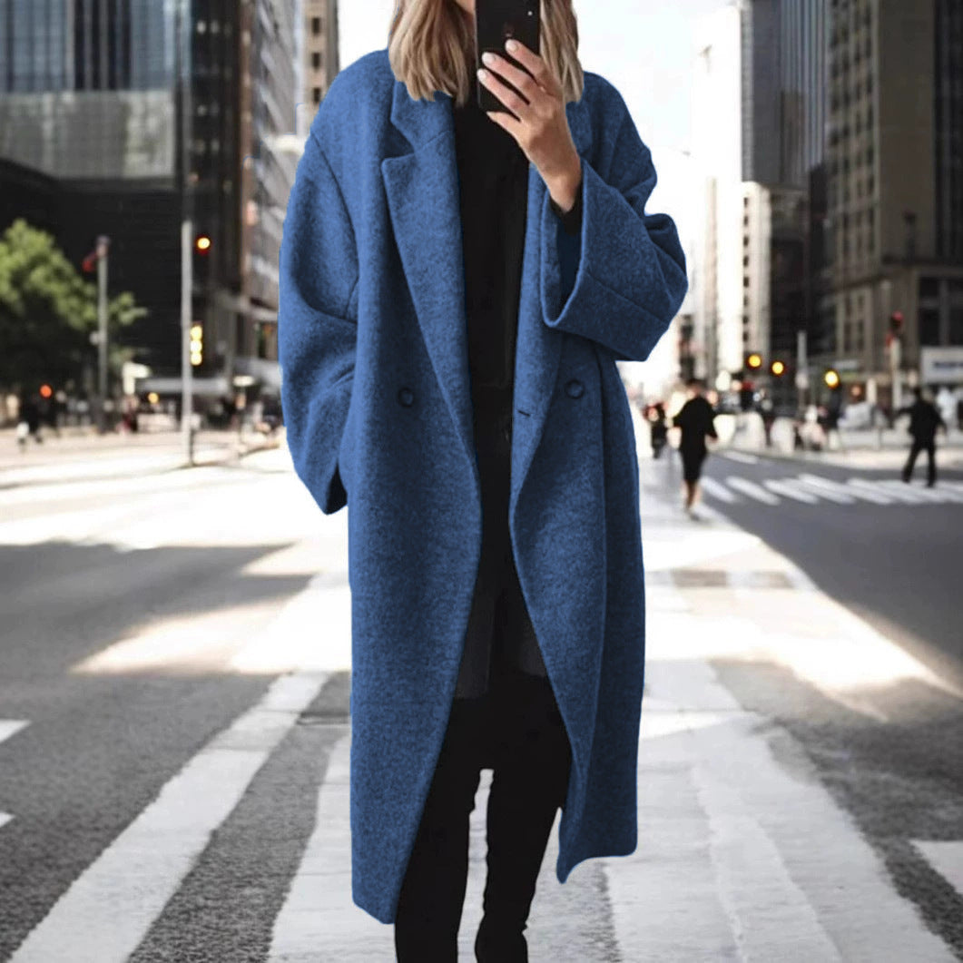 Płaszcz damski oversized z podwójnym zapięciem i luźnym krojem | L&V - 4 - Livia-Moda