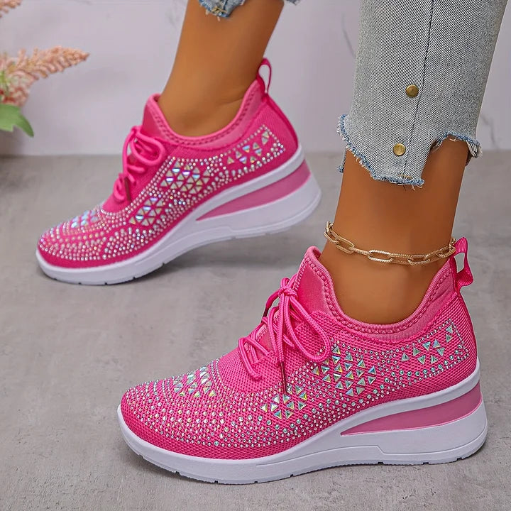 Amelia - Damskie białe sneakersy z kryształkami
