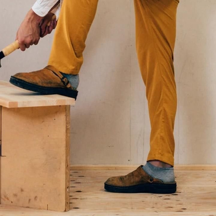 Mateo – Ergonomiczne kapcie męskie z profilowaną wkładką