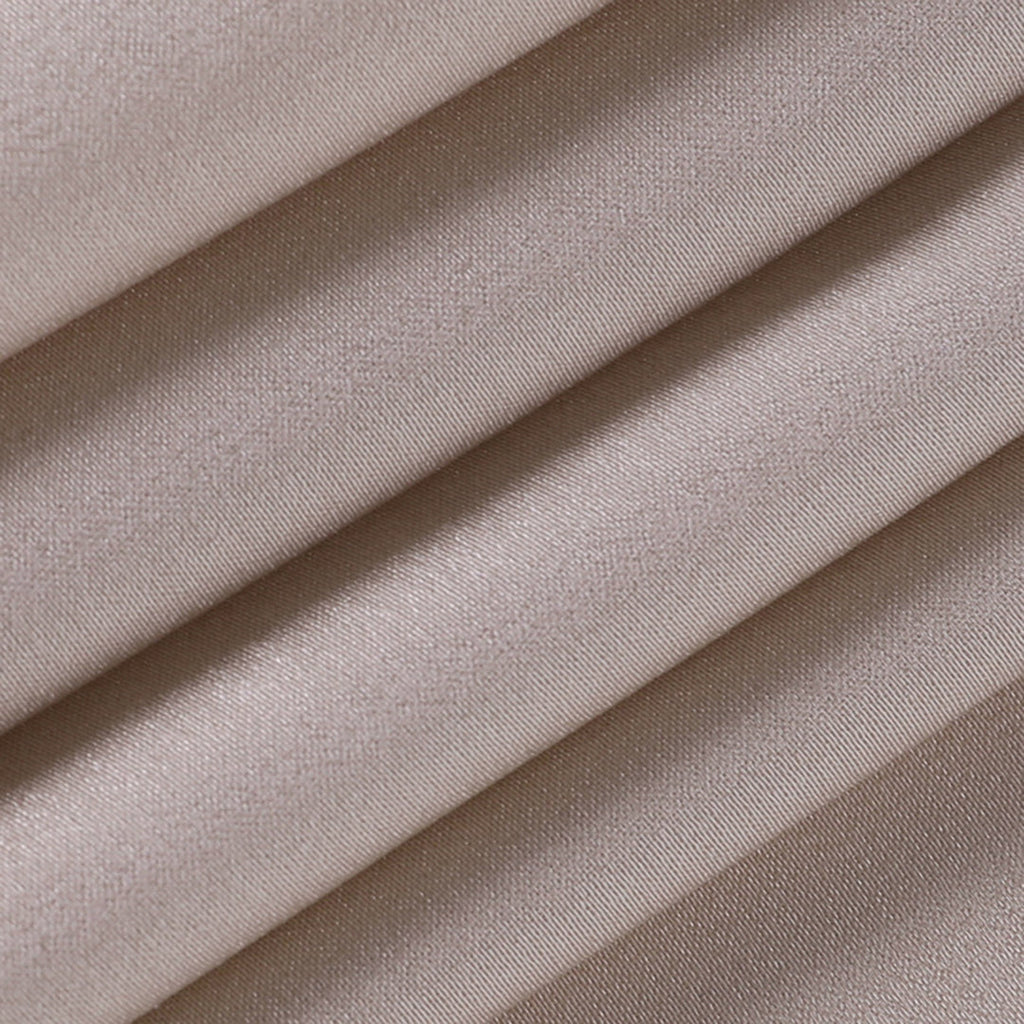 Aria – Elegancka satynowa sukienka maxi na ramiączkach dla kobiet