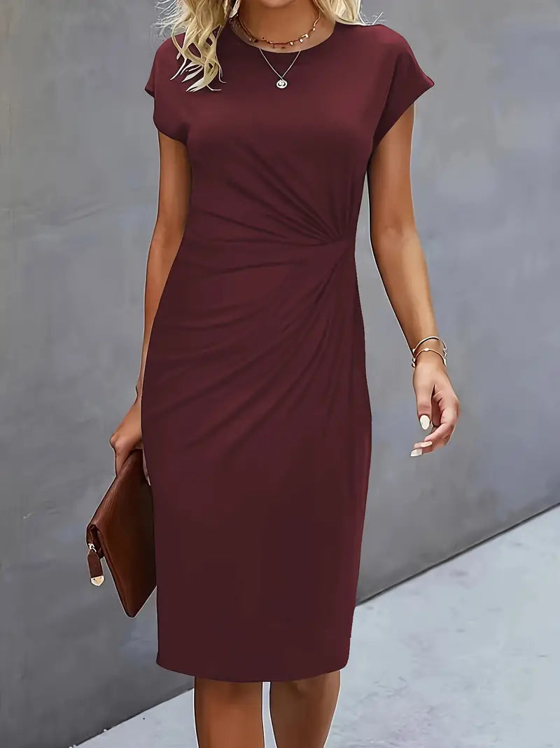 Claudia – Lniana sukienka midi o eleganckim, dopasowanym fasonie