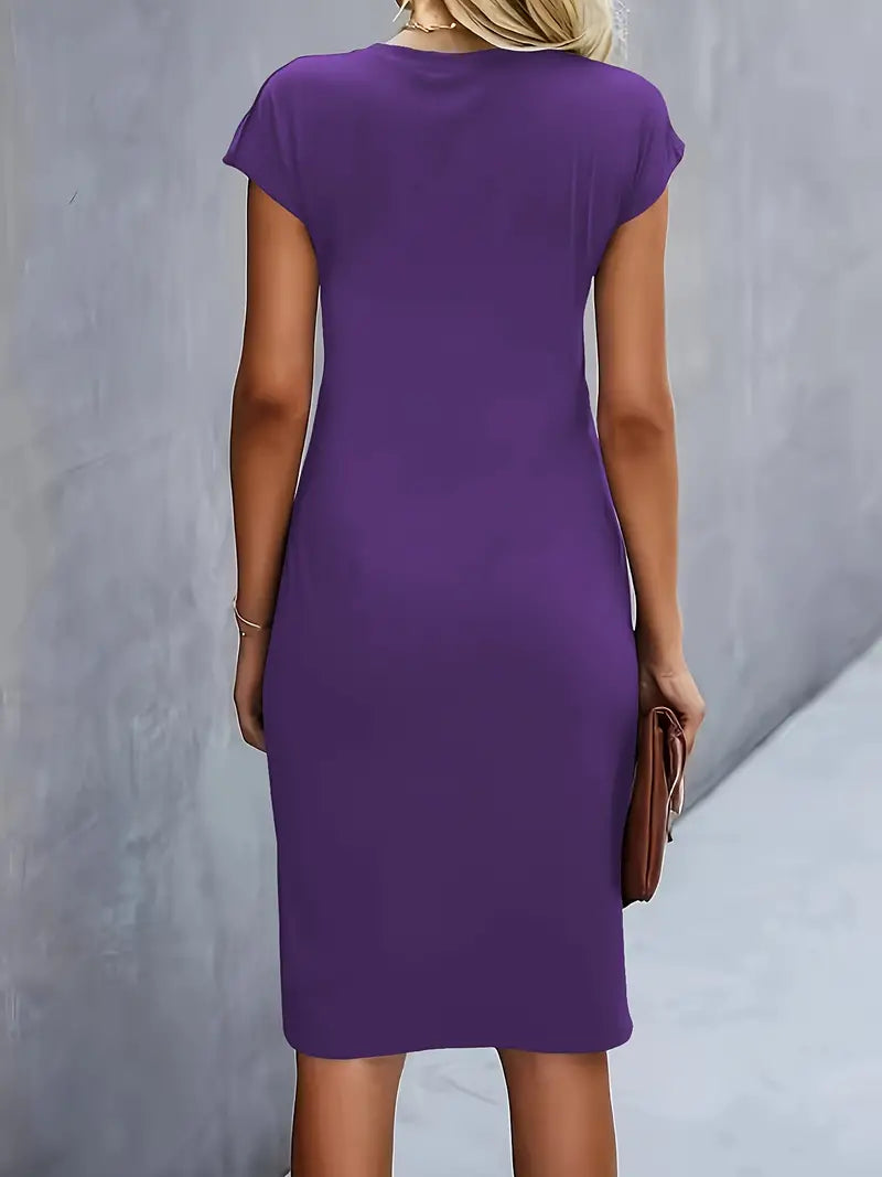 Claudia – Lniana sukienka midi o eleganckim, dopasowanym fasonie