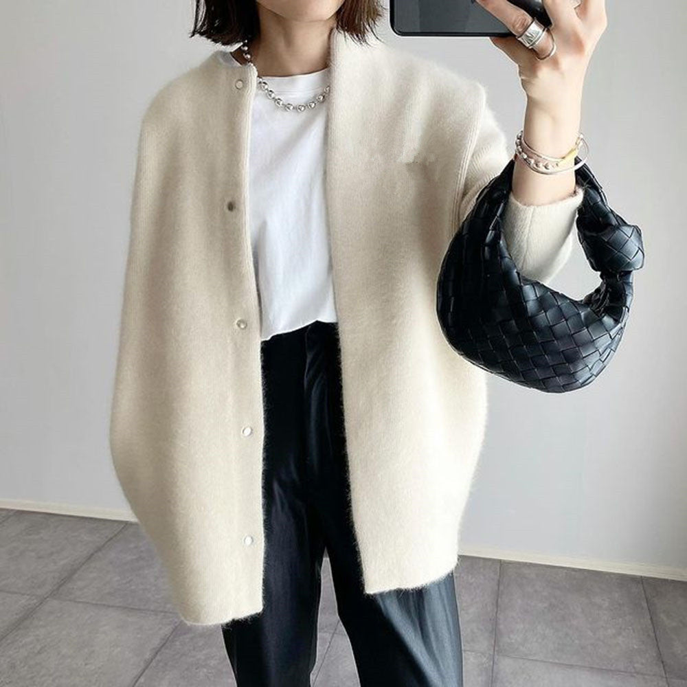 Soft Women's Jacket with Button Closure and Relaxed Fit - Image 3