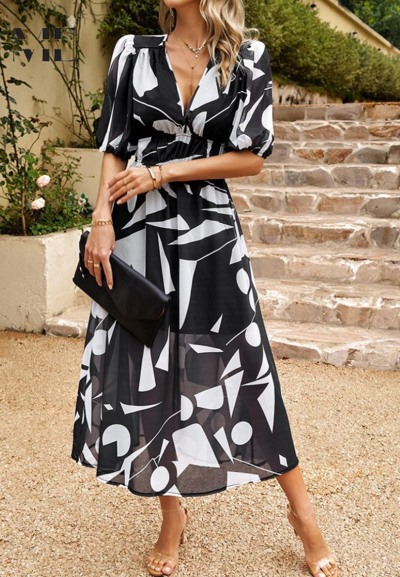 Clara –  V-neck Printed Short-sleeved Dress - Image 12