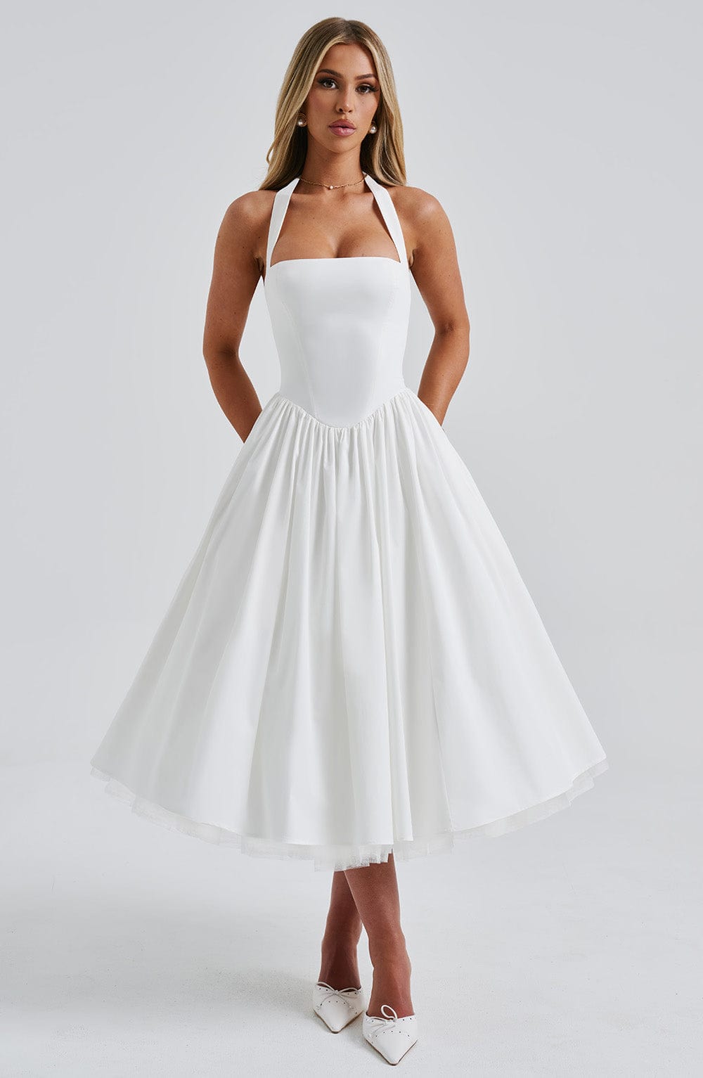 Lea – Elegant Halter-Neck Dress for Women - Image 5