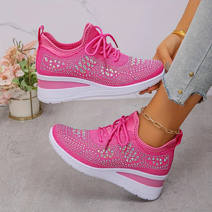 Amelia - Damskie białe sneakersy z kryształkami