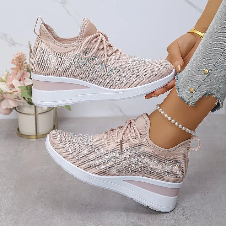Amelia - Damskie białe sneakersy z kryształkami