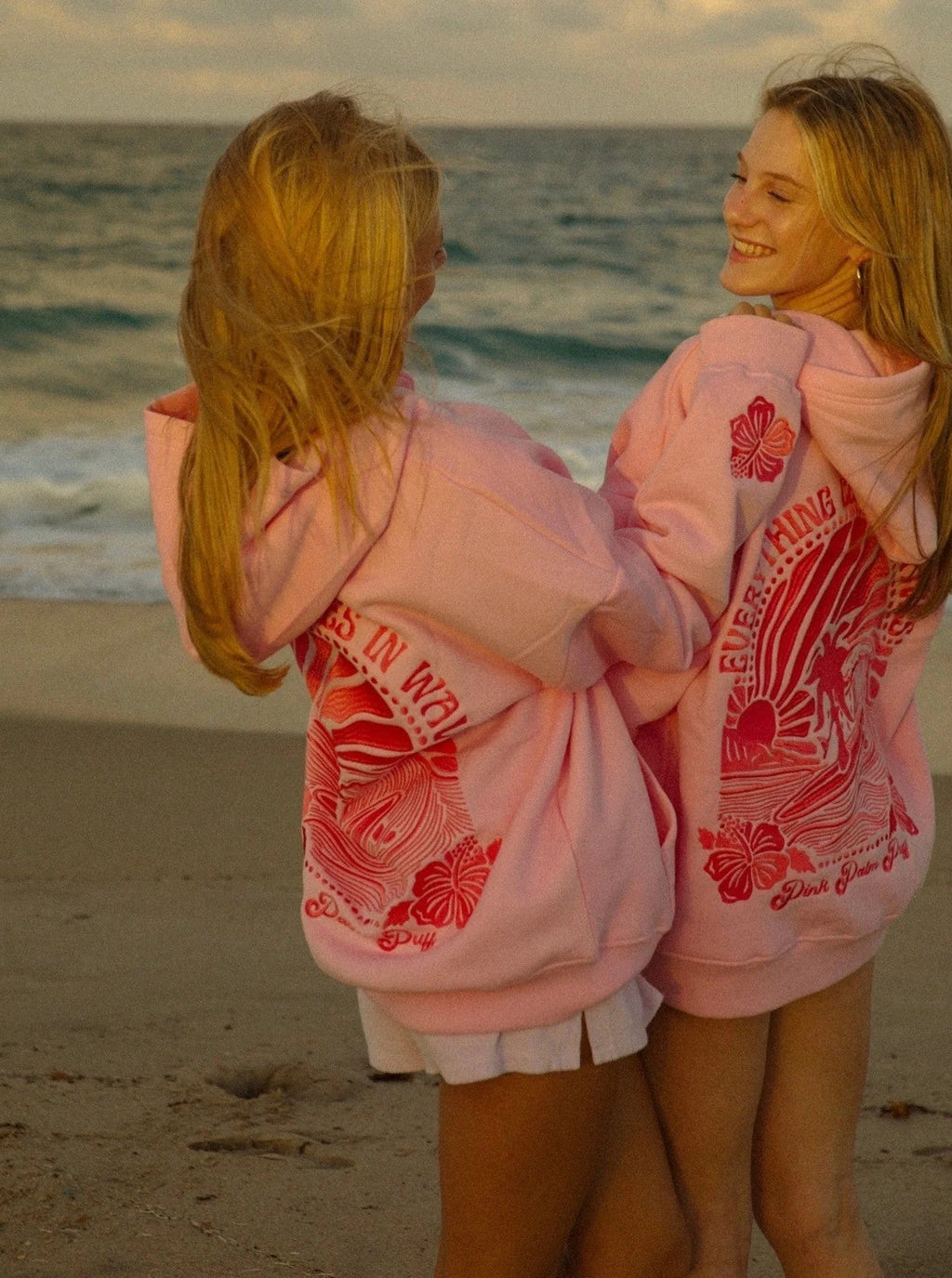 Oliwia – Damska Bluza z Kapturem z Haftem w Stylu Surf