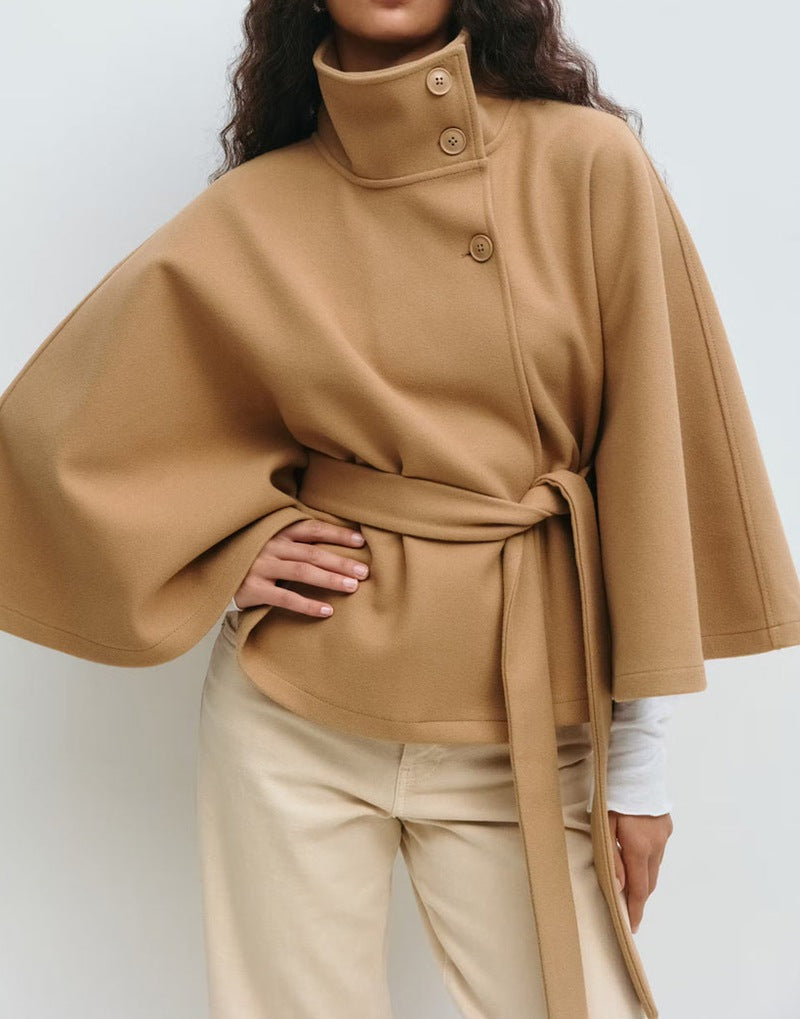 Elegante Damenjacke mit Taillengürtel und hohem Kragen - J&B - 1 - Atelier-Zofia