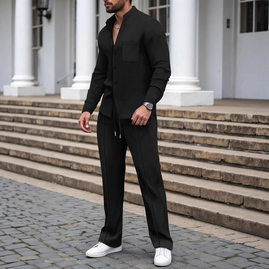 Dwuczęściowy zestaw męski z długim rękawem i dopasowanymi spodniami | L&V - 1 - Livia-Moda